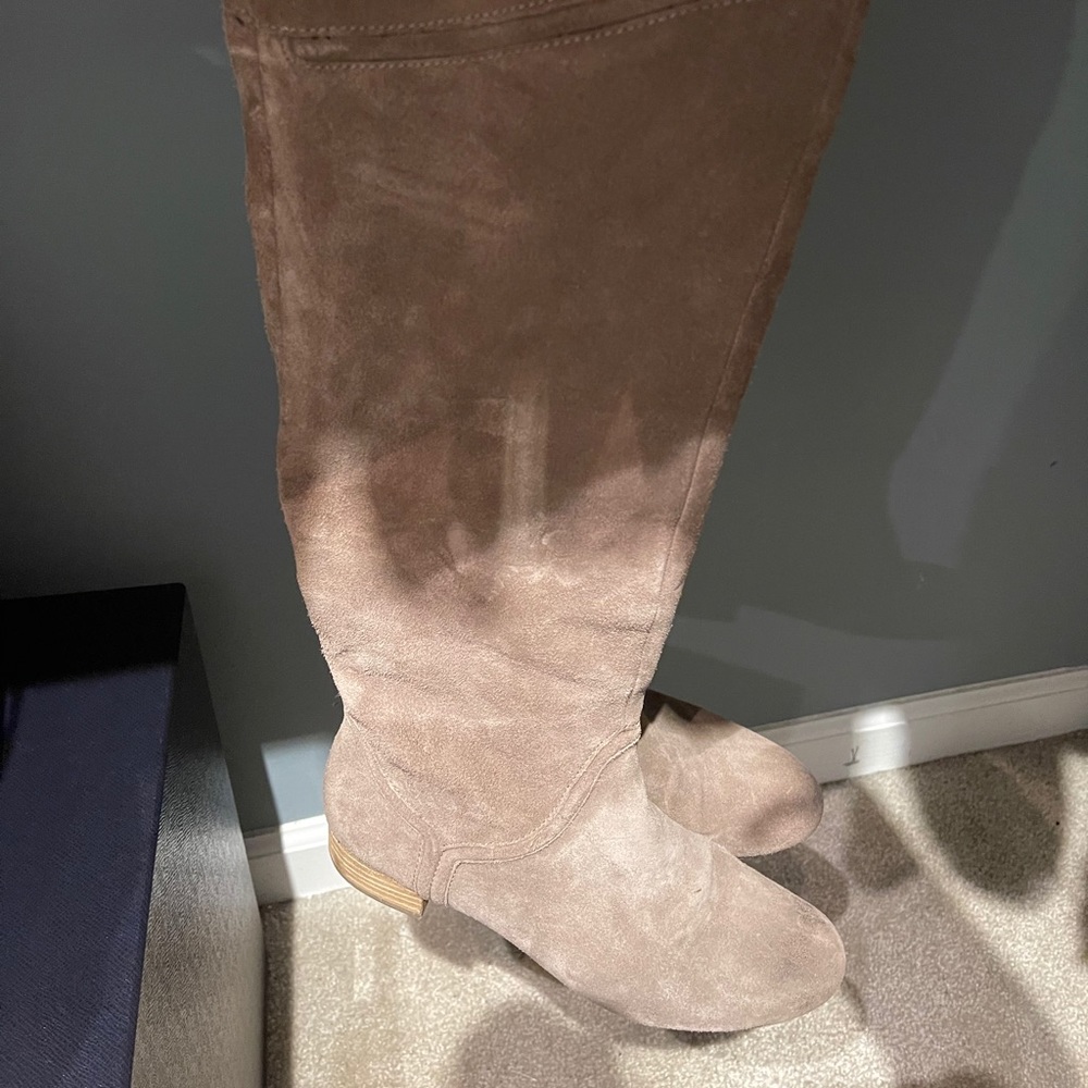 Knee high Enzo boots